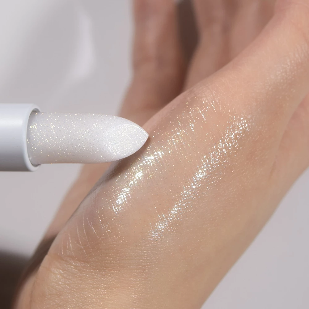 UNLEASHIA Glacier Vegan Balm balsam de buze No. 1 Snow Frost - hidratare si luminozitate, 3.3 gr