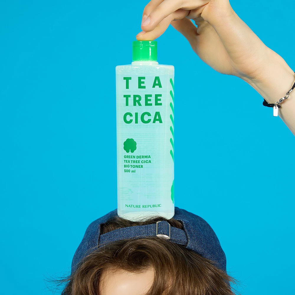 NATURE REPUBLIC Green Derma Toner Calmant cu Arbore de Ceai - Exfoliere Blanda si Hidratare pentru Ten Sensibil, 500 ml