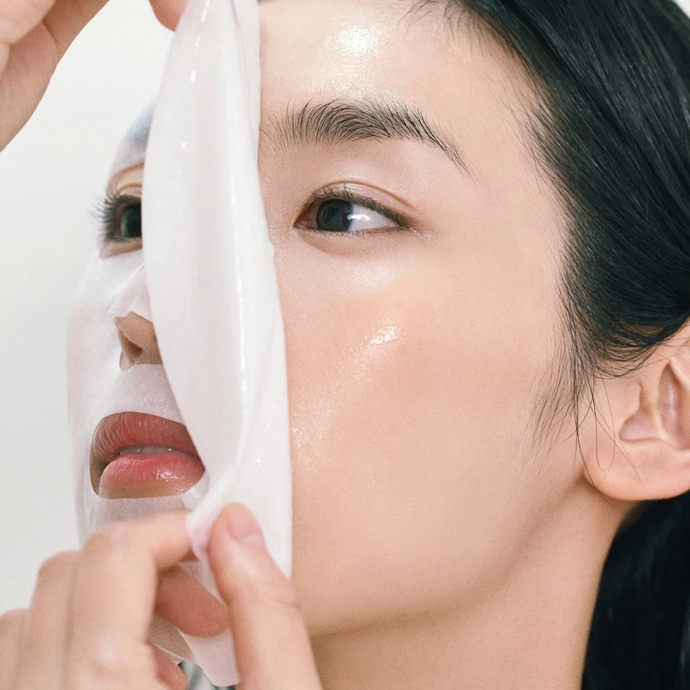 Gummy Sheet Mask Collagen Milk sticker Masca de fata hidratanta si iluminatoare 27 ml