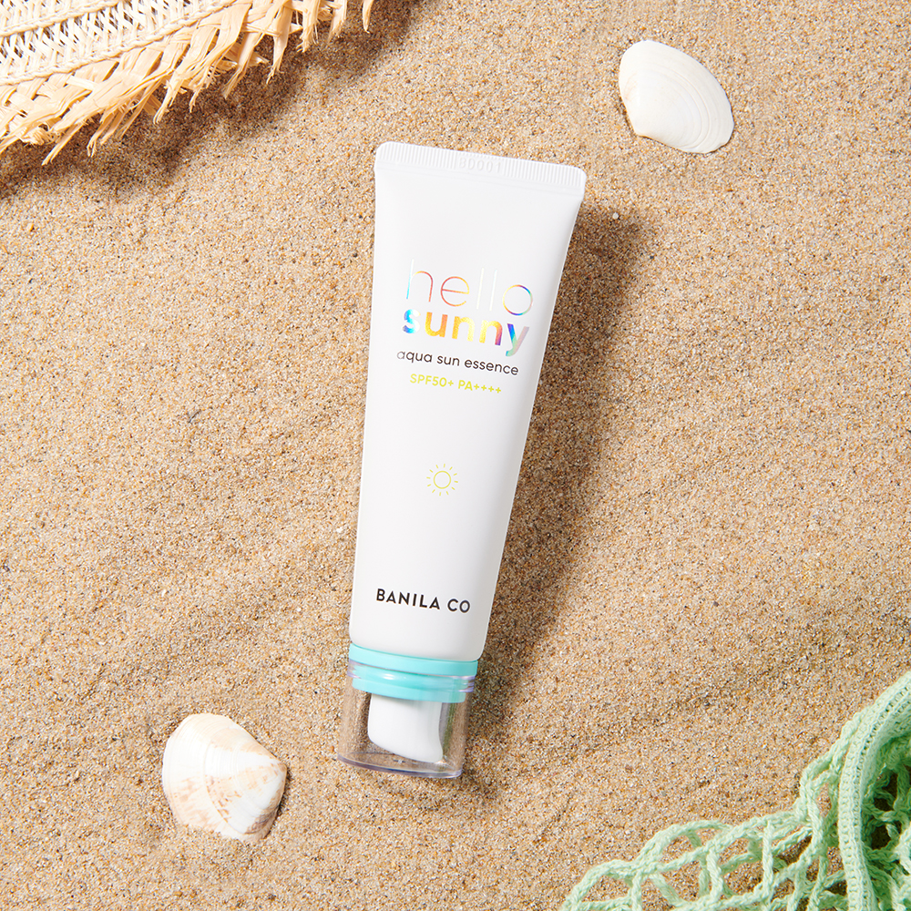BANILA CO Hello Sunny Aqua Sun Essence SPF50+ PA++++,,50 ml - crema de fata formulata cu extract de Agave albastra, care contribuie la protectia impotriva razelor UV si la metinerea pielii hidratate si confortabile