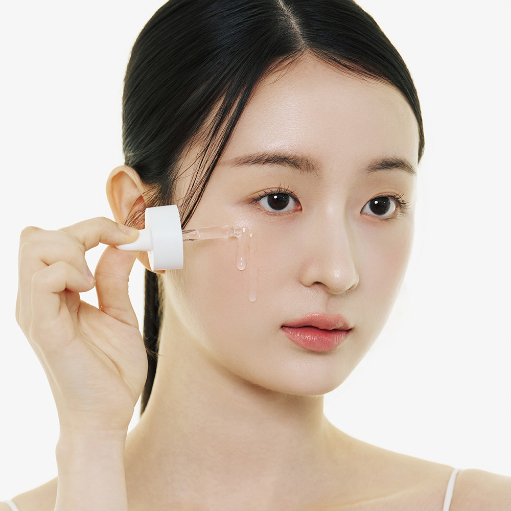 SKIN1004 Lab in Nature Madagascar Centella Niacinamide 10 Boosting Shot Ampoule ser de fata - luminozitate si uniformizare, 30 ml