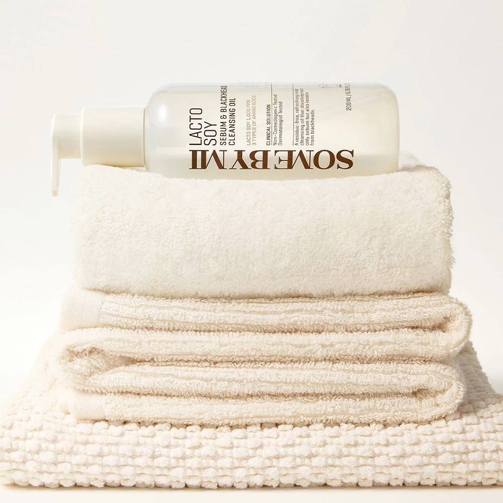 SOME BY MI Lactosoy Sebum and Blackhead Cleansing Oil ulei de curatare - curatare si hidratare si calmare, 200 ml