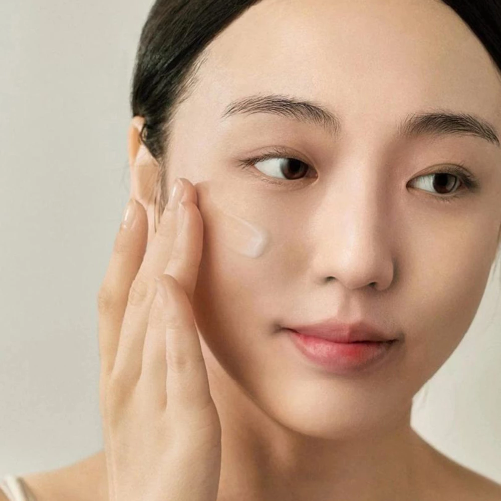 BEAUTY OF JOSEON Light On Serum Ser pentru Fata Centella si Vitamina C - Iluminare si Antioxidant, 30 ml