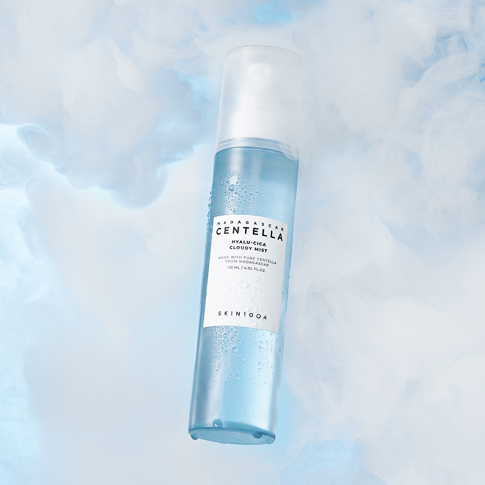 SKIN1004 Madagascar Centella Hyalu-Cica Cloudy Mist – Spray Revitalizant pentru Față, 120 ml | Hidratare și Calmare