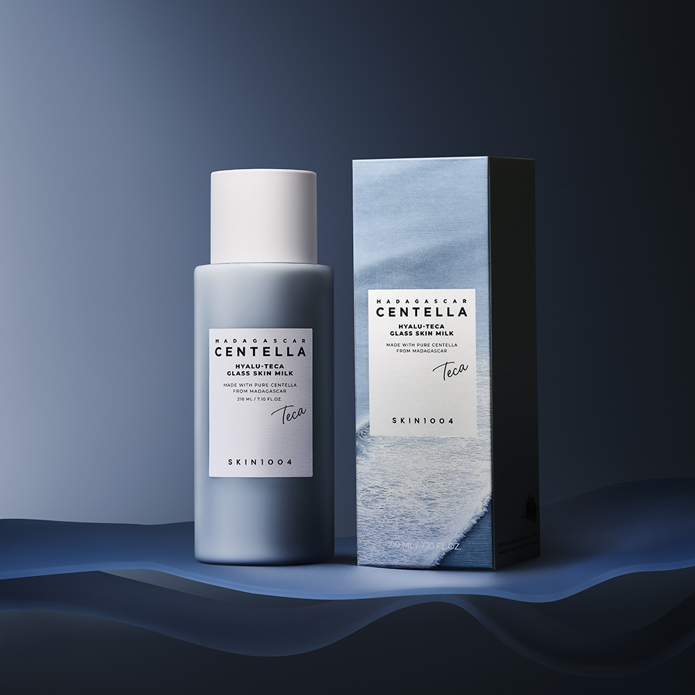 SKIN1004 Madagascar Centella Hyalu-Teca Glass Skin Milk, 210 ml - Esenta formulata cu hialuronat de sodiu si Centella Asiatica, care contribuie la hidratarea pielii si la metinerea confortului cutanat