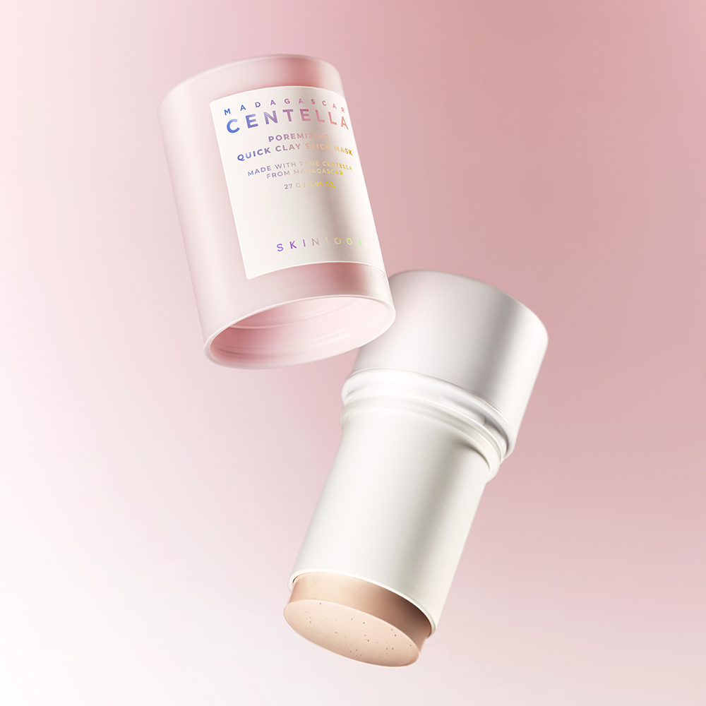 SKIN1004 Madagascar Centella Poremizing Quick Clay Stick - masca de fata formulata cu Centella Asiatica si argila, care contribuie la indepartarea murdariei si sebumului din pori si la mentinerea pielii hidratate - 27 gr