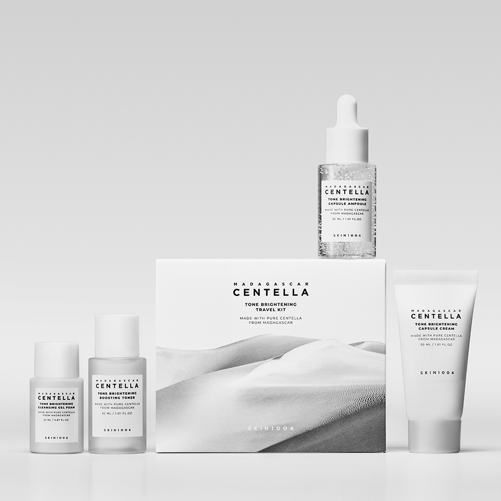 SKIN1004 Madagascar Centella Tone Brightening Travel Kit - Set de ingrijire formulat cu Centella Asiatica si niacinamida, care contribuie la uniformizarea aspectului pielii si la mentinerea hidratarii