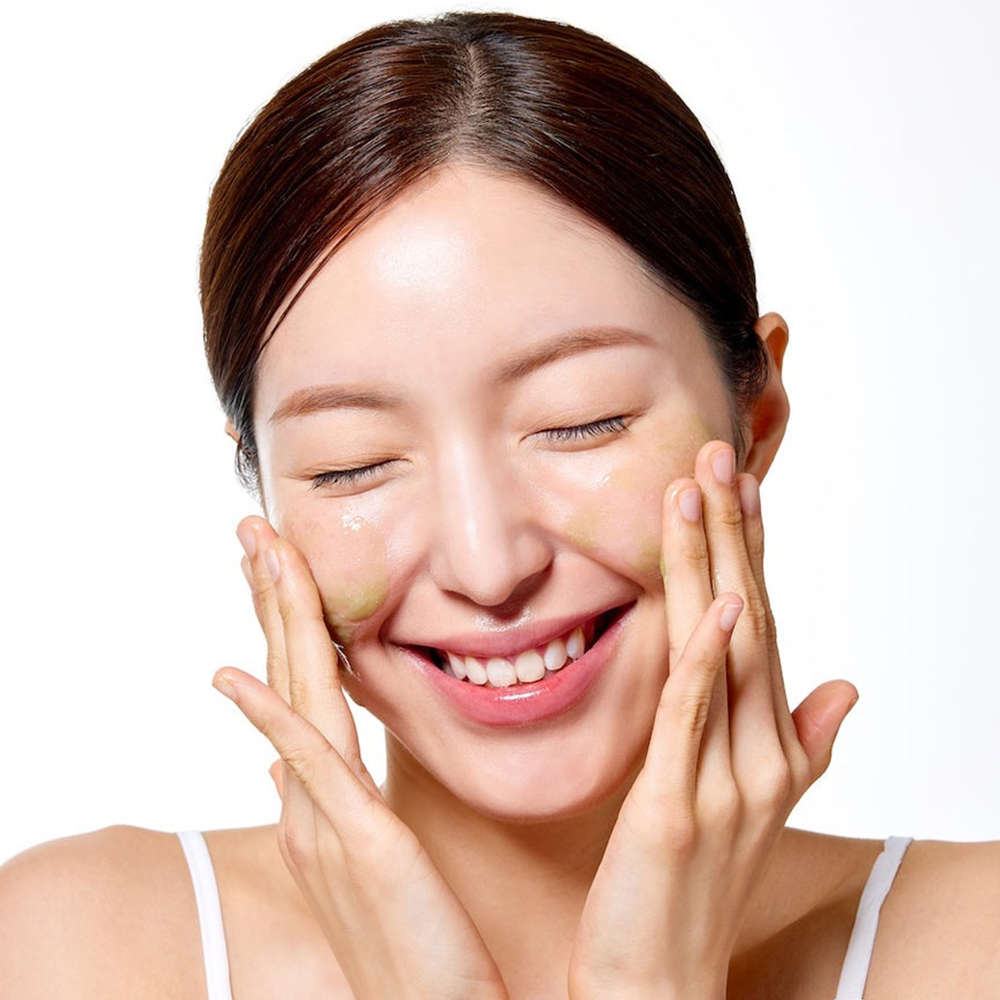 Madeca Matcha Toning Peeling Gel Exfoliant 150 ml