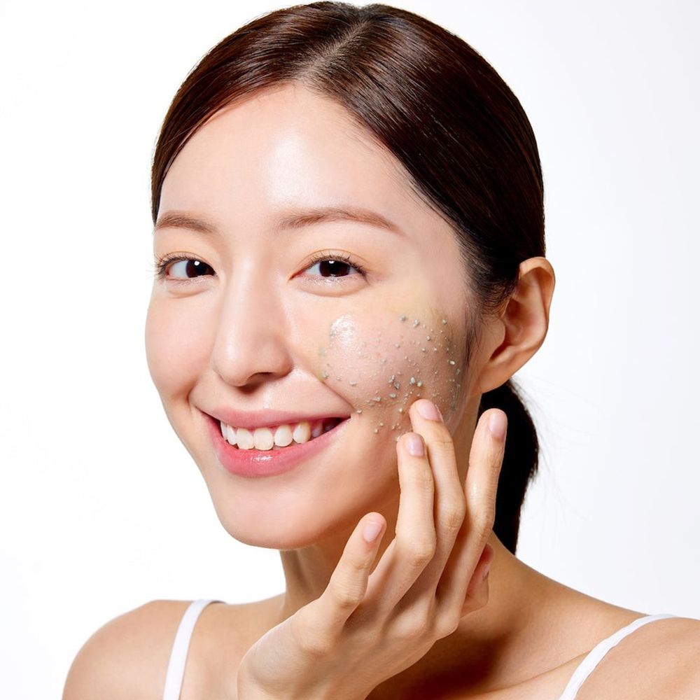 Madeca Matcha Toning Peeling Gel Exfoliant 150 ml