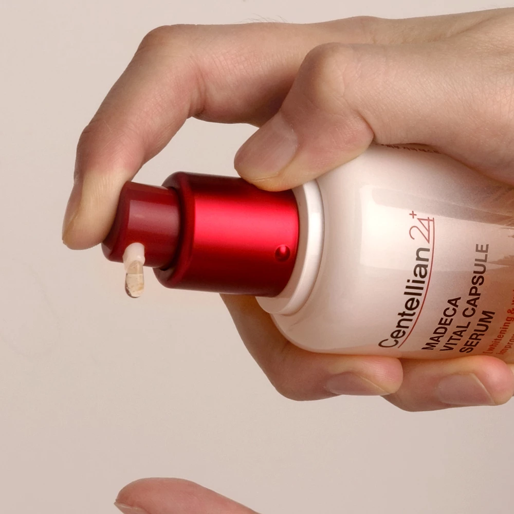 CENTELLIAN24 Madeca Vital Capsule Serum ser de fata - hidratare si luminozitate, 50 ml