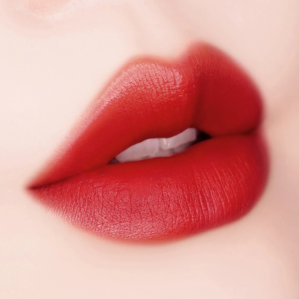 BLACK ROUGE Mara Hot Water Tint Nuantator pentru buze LV03 Burning Mara - Culoare intensa si efect plumping, rezistent la transfer, 5g