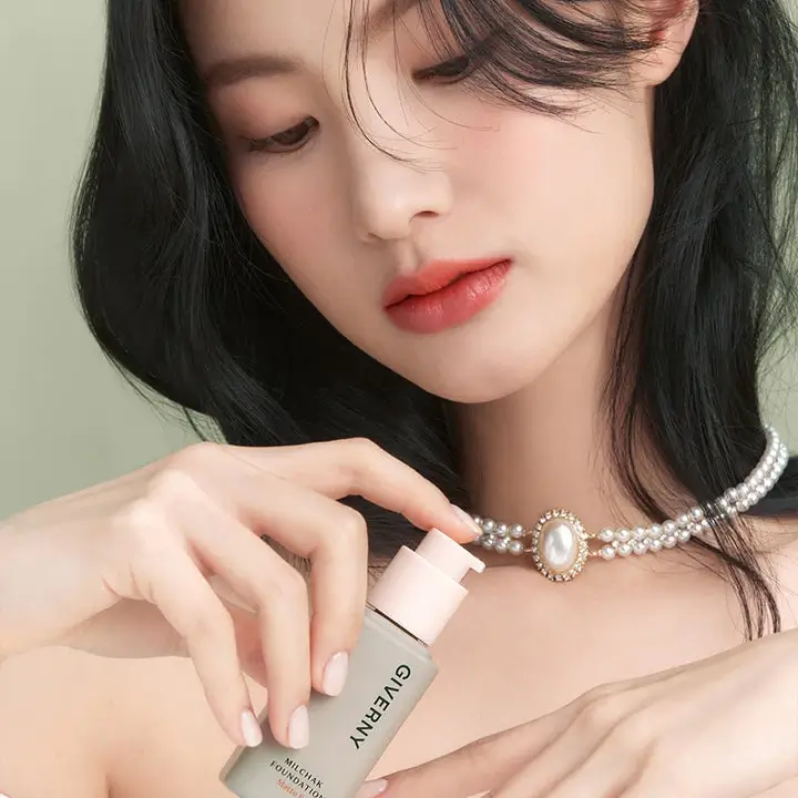 GIVERNY Milchak Matte Fond de Ten 21C Cool Beige - Fond de ten matifiant cu protectie UV si efect de albire, 30 ml