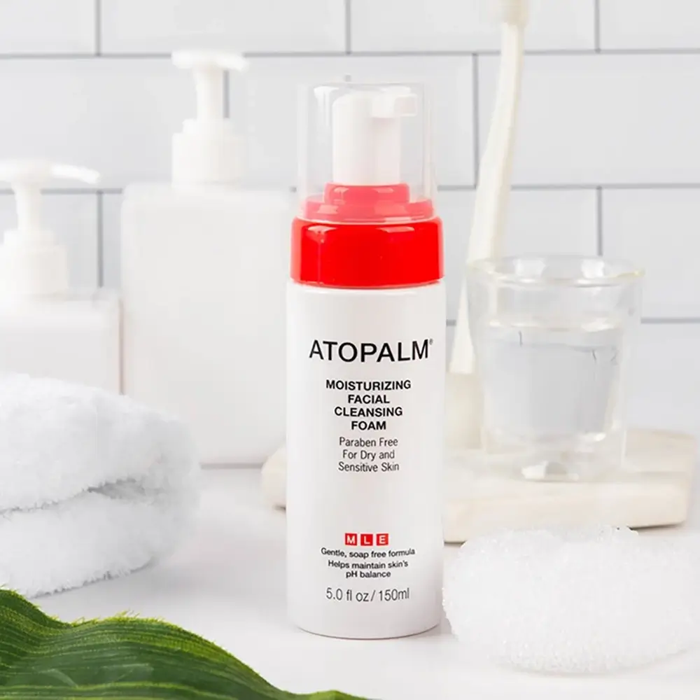 MLE Moisturizing Facial Cleansing Foam Spuma de curatare hidratanta 150 ml