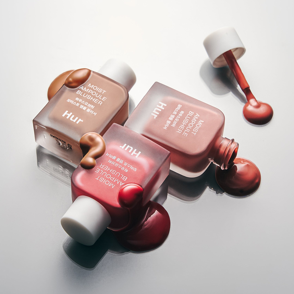 HOUSE OF HUR Moist Ampoule Blusher Mini - fard de obraz lichid cu textura usoara tip ser, care contribuie la un plus natural de culoare si luminozitate si la metinerea confortului pielii - 10 ml - 09 Ruby Red