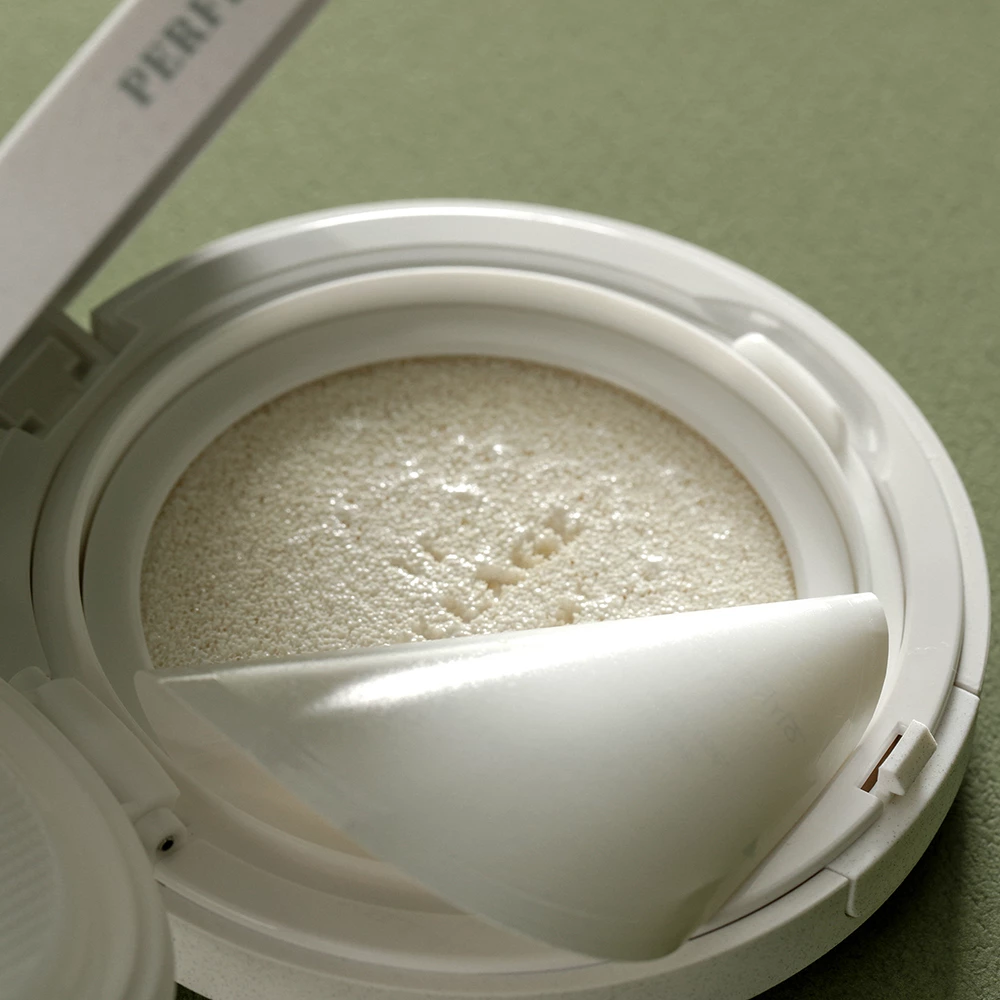 VILLAGE 11 FACTORY Perfect Airy Crema Cushion pentru Fata Natural Glow - Protectie UV si Hidratare Intensiva, 14 gr