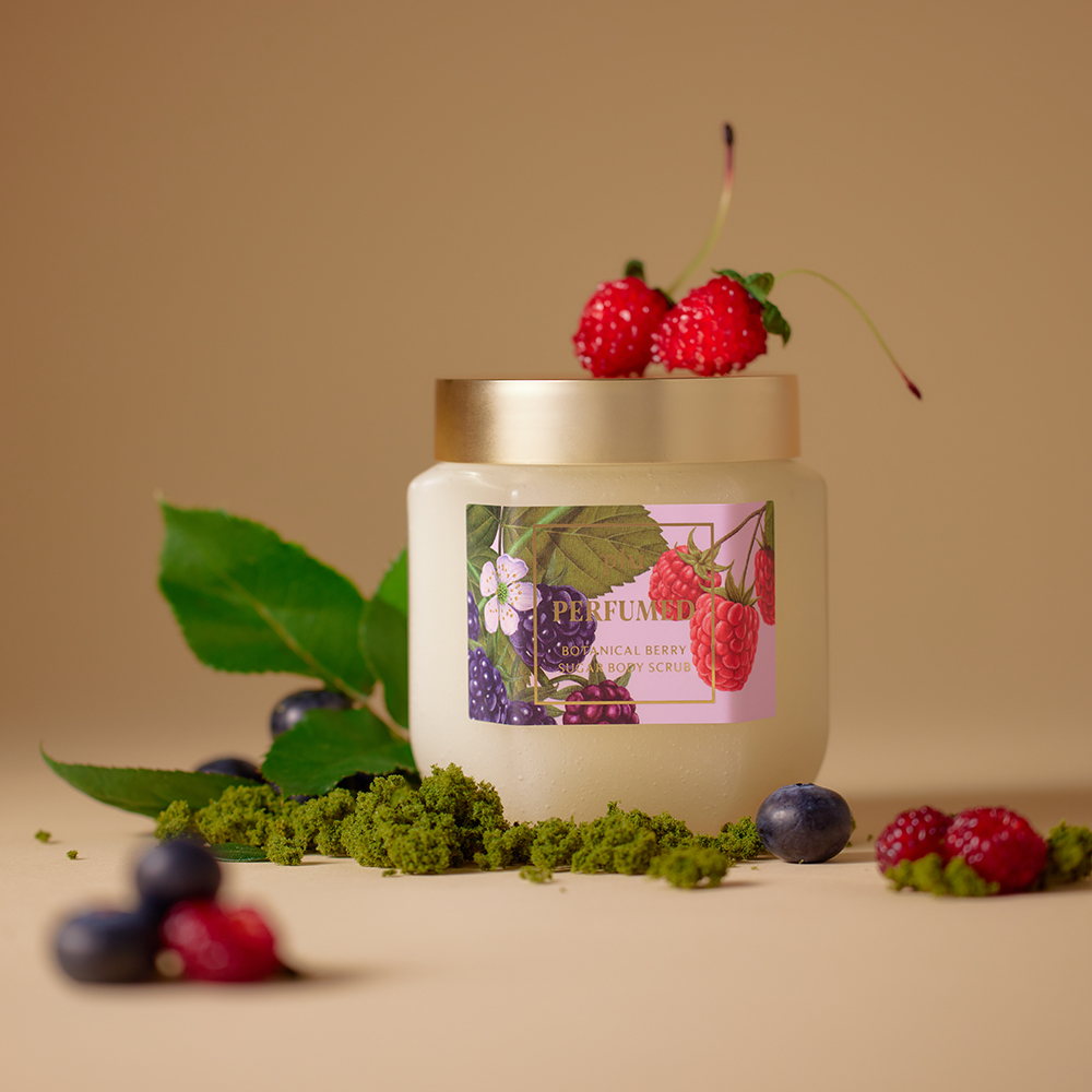 PLU Perfumed Botanical Berry – Exfoliant de Corp Parfumat cu Fructe de Pădure, 500 gr | Hidratare și Revitalizare