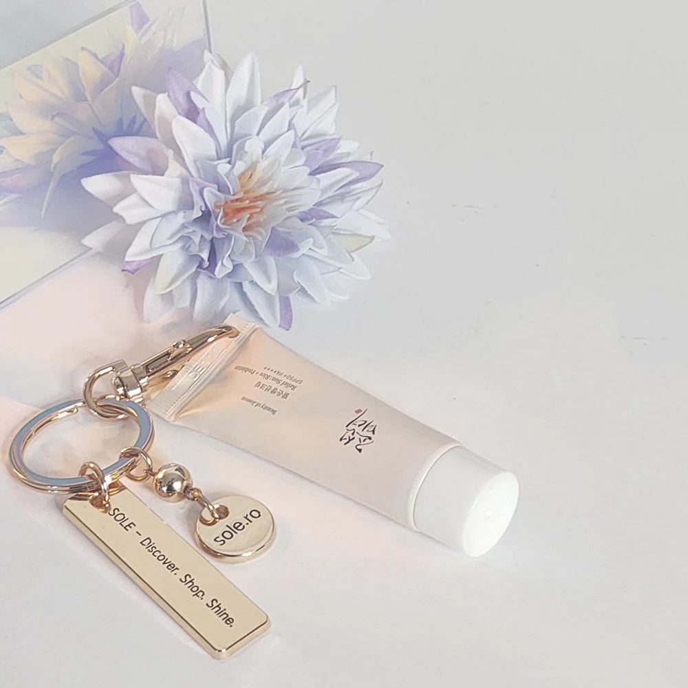 SPF TO GO - Breloc auriu premium + Beauty Of Joseon Relief Sun: Rice + Probiotics SPF50+ PA++++ mini (10 ml) - editie limitata