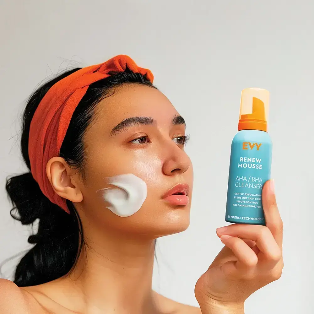 EVY TECHNOLOGY Renew Mousse Cleanser Spuma de Curatare AHA si BHA - Exfoliere Delicata, Hidratare si Luminozitate, 100 ml