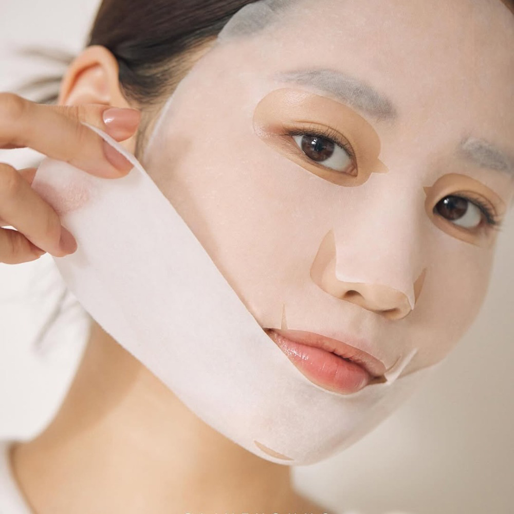 MEDIHEAL Retinol Collagen Cream Lifting Sheet Mask - masca de fata tip servetel formulata cu retinol si colagen hidrolizat, care contribuie la imbunatatirea aspectului fermitatii pielii si la netezirea ridurilor - 30 ml