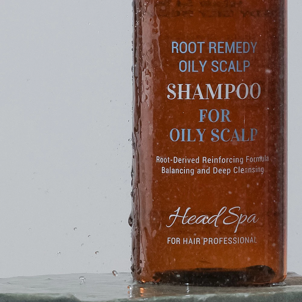 CURLY SHYLL Root Remedy Sampon pentru scalp gras 330 ml - Control sebum si matreata, curatare profunda si revigoranta, 330 ml