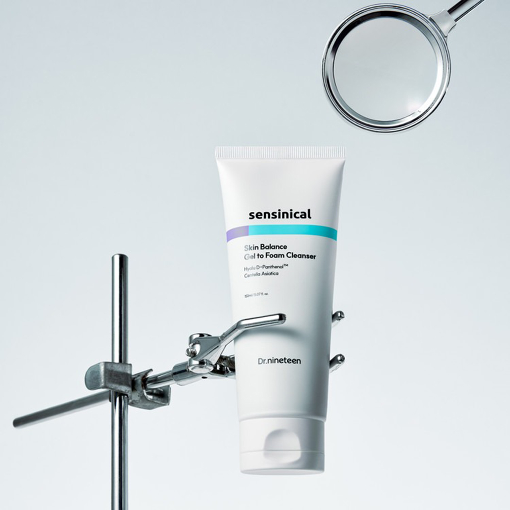 DR.NINETEEN Sensinical Skin Balance Gel to Foam Cleanser 150 ml - Spuma de curatare formulata cu acid hialuronic si pantenol, care contribuie la mentinerea hidratarii