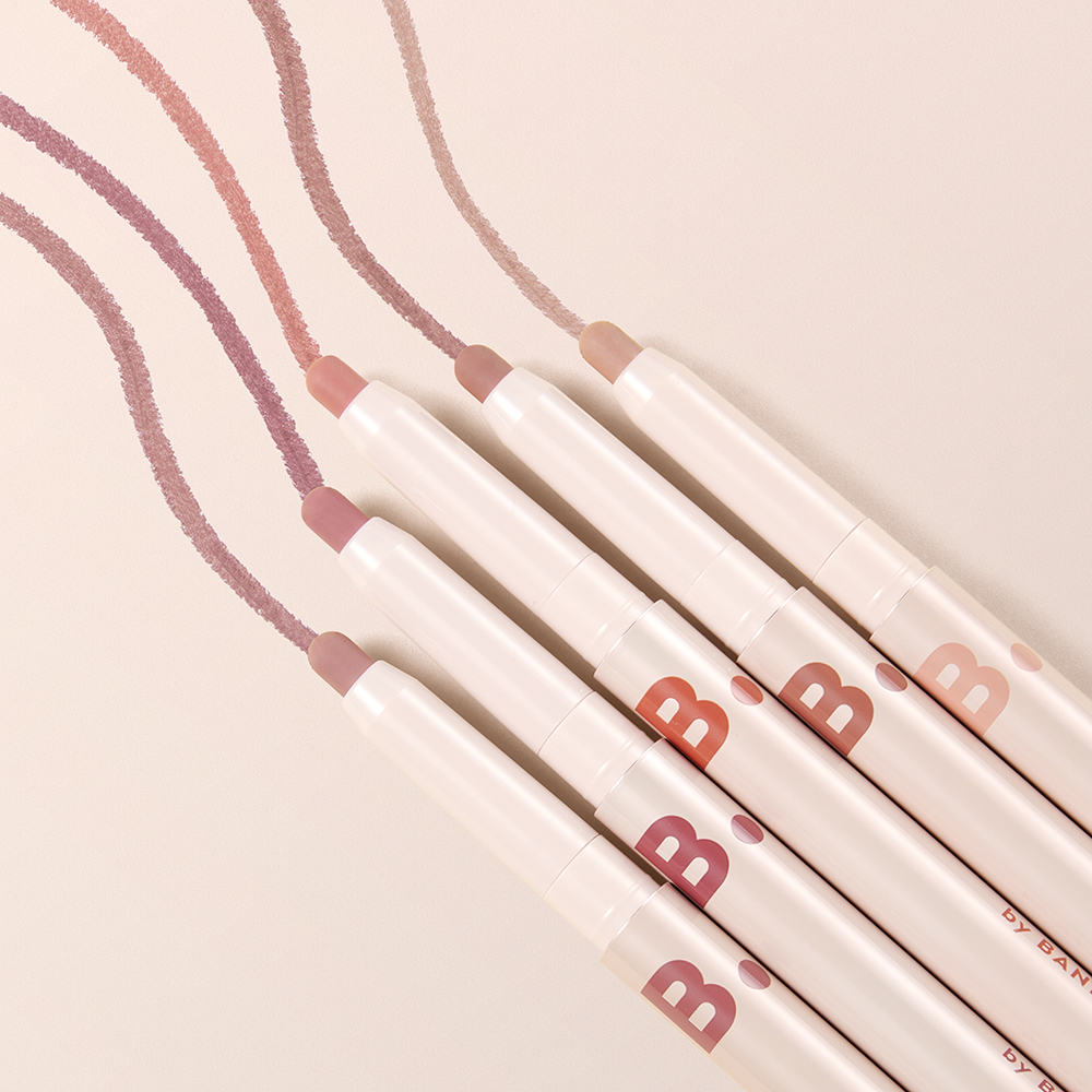 BANILA CO Smudging Lip Pencil, Be03 Salmon Nude - Creion contur buze formulat cu silica si mica, care contribuie la uniformizarea vizuala a liniilor buzelor si la mentinerea confortului pe buze