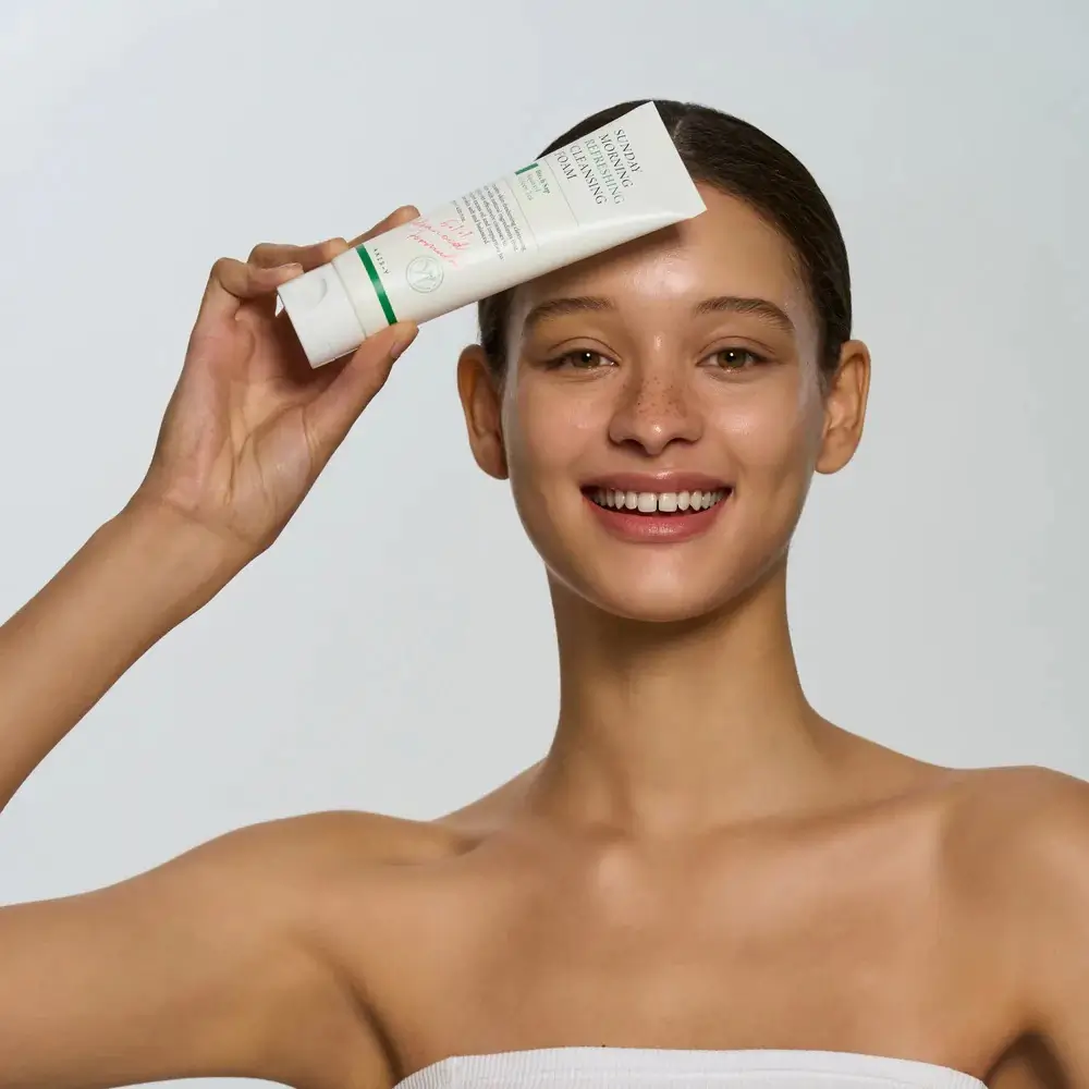 Sunday Morning Refreshing Cleansing Foam Spuma de curatare cu extracte naturale 120 ml