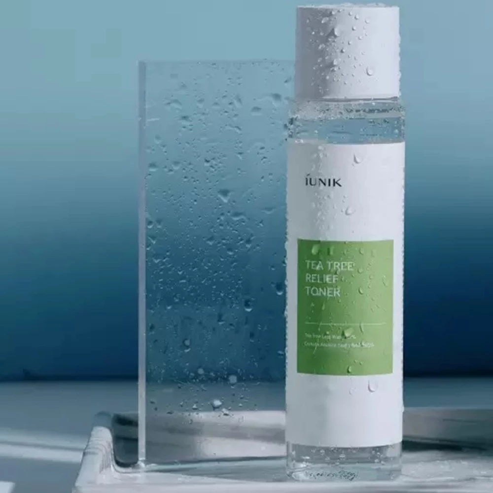 IUNIK Tea Tree Relief Toner toner calmant pentru fata - calmare si hidratare cu extract arbore de ceai, 200 ml