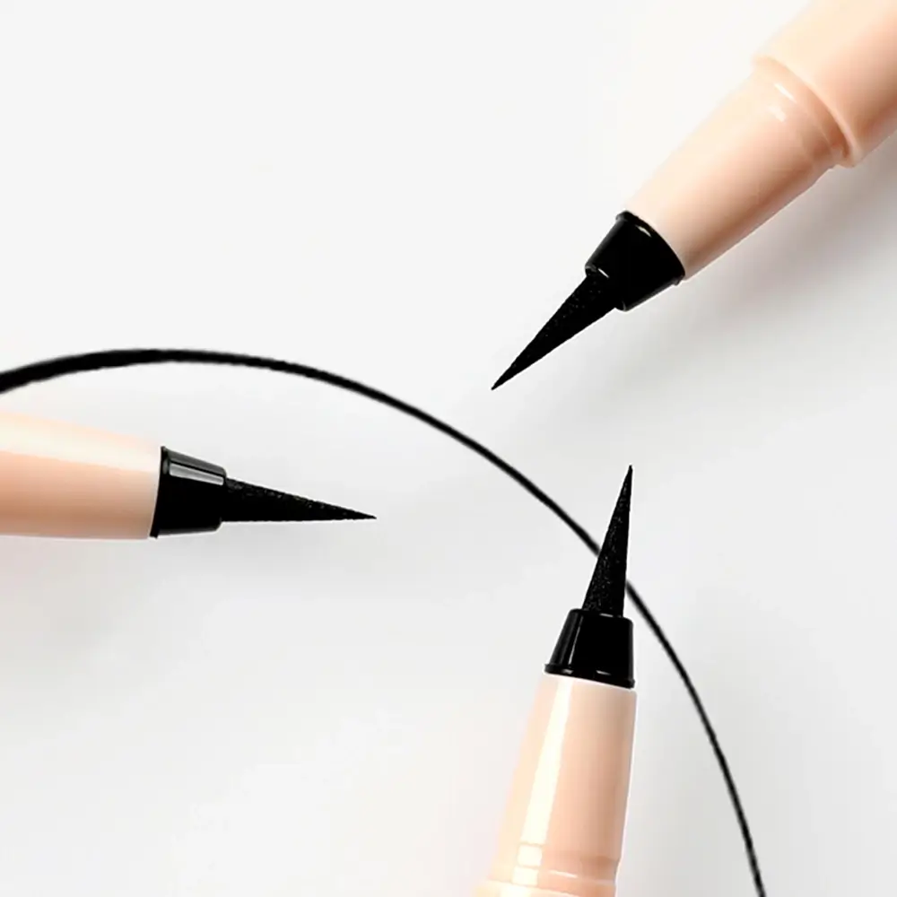 MIZON Vegan Beauty Tus de Ochi Negru Intens - Rezistenta la Apa si Aplicare Usoara, 0.5 g