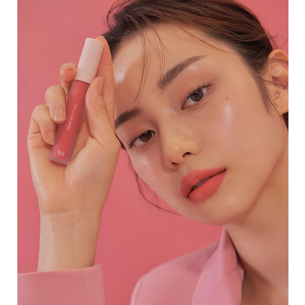 VILLAGE 11 FACTORY Velvet Fit Ruj Lichid Ruby Pink - efect mat si hidratare intensa cu acid hialuronic, 4.5g
