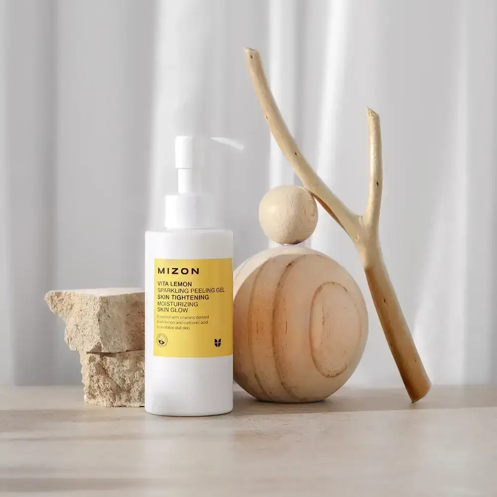 MIZON Vita Lemon Sparkling Gel Exfoliant pentru Fata - Curatare Profunda, Luminozitate si Hidratare intensa, 145ml