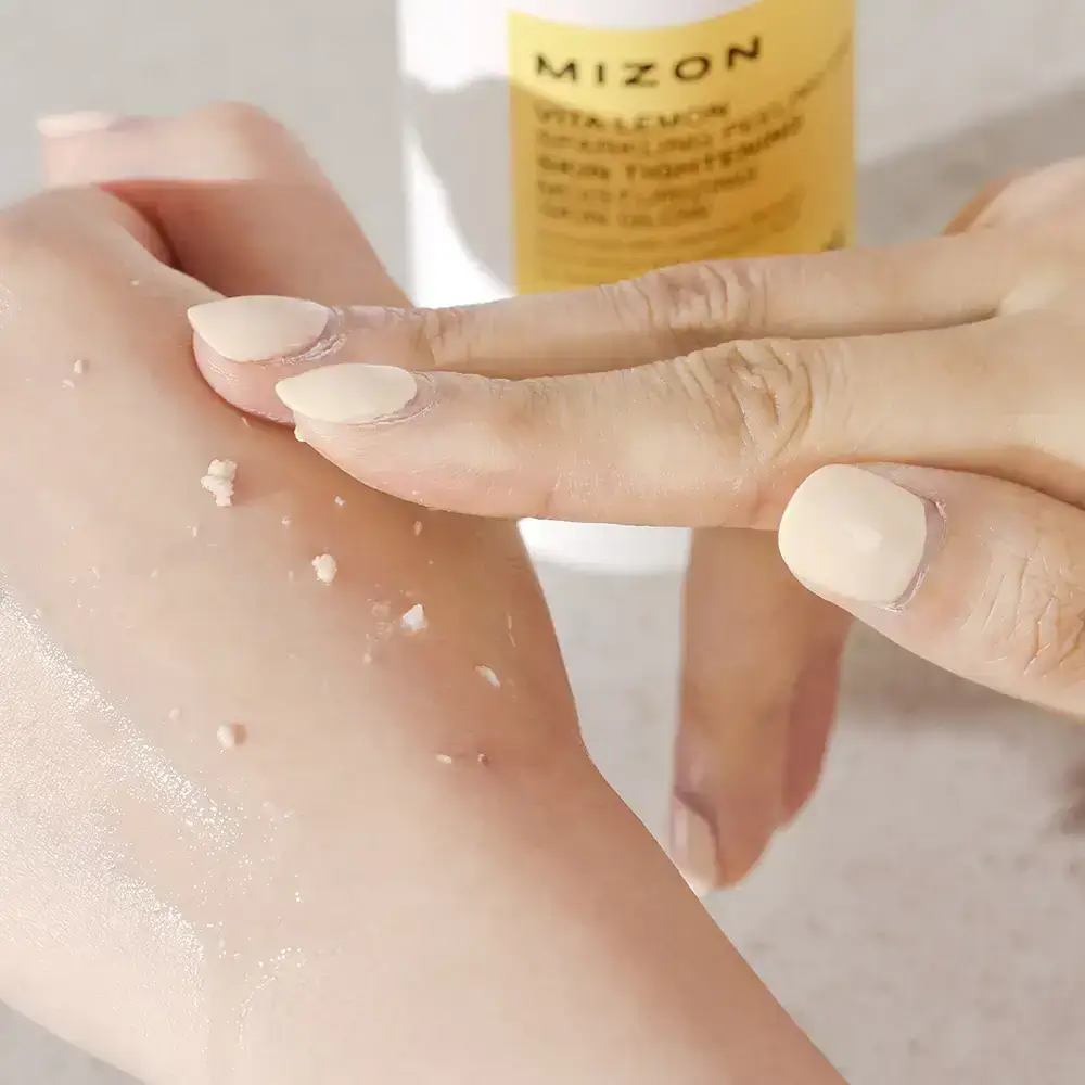 MIZON Vita Lemon Sparkling Gel Exfoliant pentru Fata - Curatare Profunda, Luminozitate si Hidratare intensa, 145ml