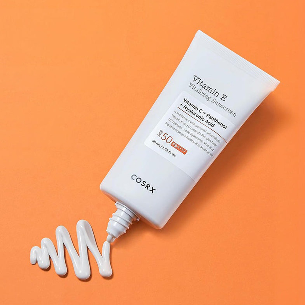 Vitamin E Vitalizing Sunscreen SPF 50 Crema de fata 50 ml