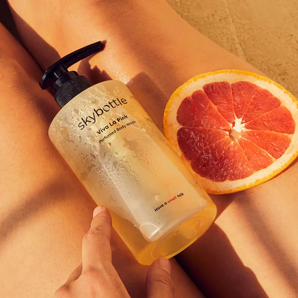 SKYBOTTLE Viva la Pink Gel de dus parfumat Grapefruit si Chihlimbar - Curatare delicata si Stralucire revitalizanta, 300 ml