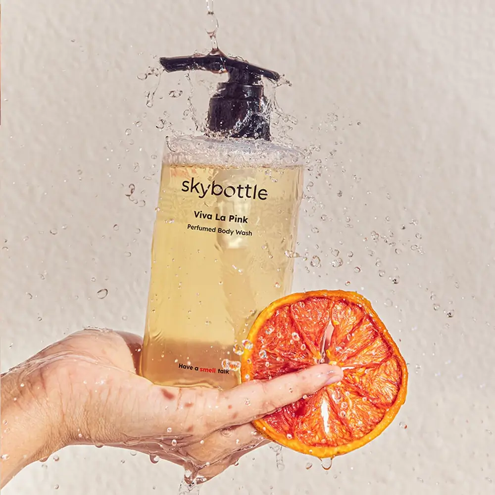 SKYBOTTLE Viva la Pink Gel de dus parfumat Grapefruit si Chihlimbar - Curatare delicata si Stralucire revitalizanta, 300 ml