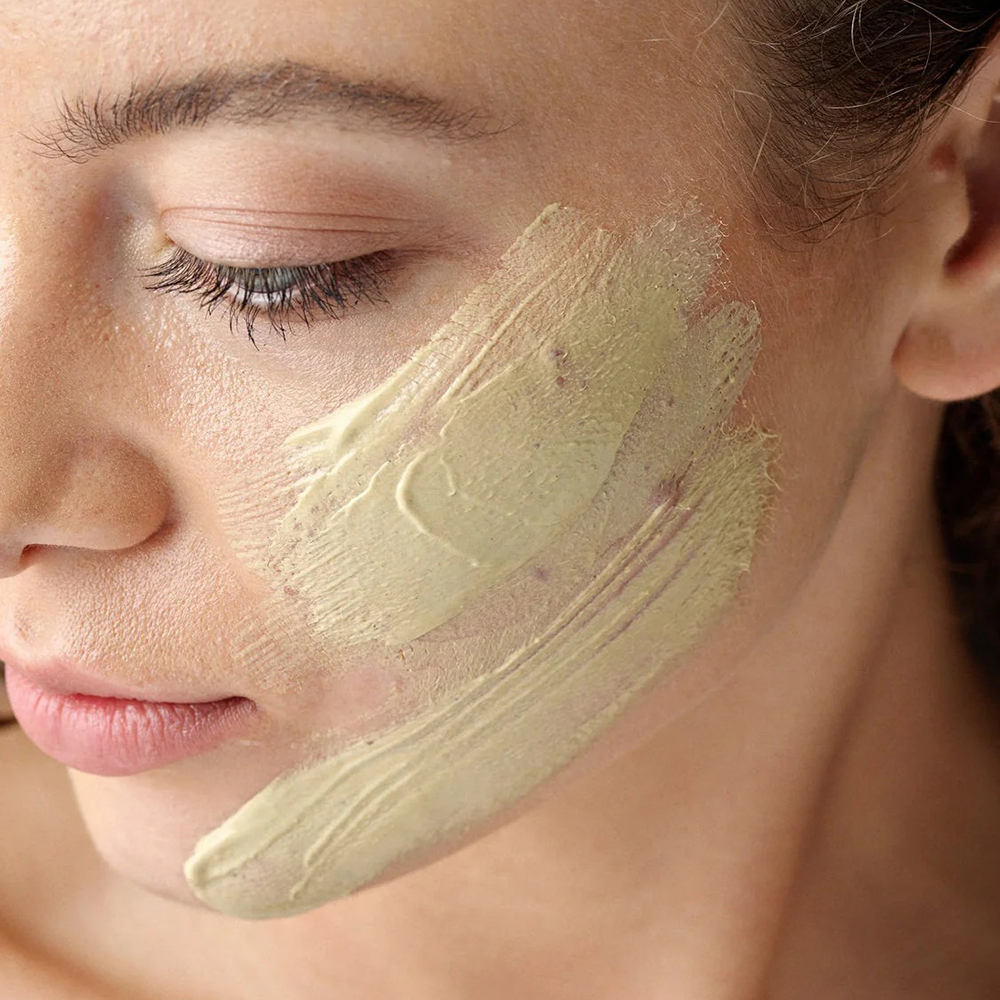 SKINTEGRA Volcanica Mask - masca de fata formulata cu bentonita si namol, care contribuie la purificarea porilor si la mentinerea functiei de bariera - 100 ml