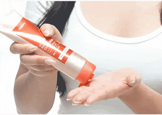 Volume & Fixing Curl Dream Crema modelatoare Wedding Bouquet 130 ml