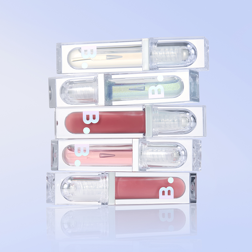 BANILA CO Volume Lip Plumper, Maxi Crystal - Luciu de buze formulat cu Vanillyl Butyl Ether si extract din radacina de Anemarrhena Asphodeloides, care contribuie la efectul de volum si la metinerea confortului buzelor