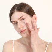 MIZON 7 Vegan Peptide Booster Serum - ser de fata formulat cu peptide vegane si acid hialuronic, care contribuie la hidratarea pielii si la mentinerea confortului cutanat - 20 ml