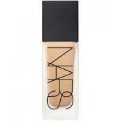 All Day Luminous Weightless Fond de ten 1 Syracuse/Medium-Dark