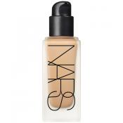 All Day Luminous Weightless Fond de ten 1 Syracuse/Medium-Dark