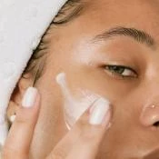 ISNTREE Aloe Line Emulsie Calmanta pentru Fata - Hidratare Profunda si Calmare Instantanee, 120 ml