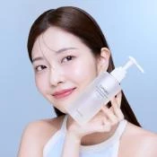 LUVUM Hyaluronic Moisture Bamboo Gel de curatare cu acid hialuronic si apa de bambus - Curatare profunda si hidratare, 200 ml