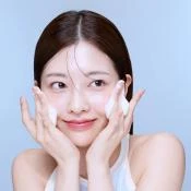 LUVUM Hyaluronic Moisture Bamboo Gel de curatare cu acid hialuronic si apa de bambus - Curatare profunda si hidratare, 200 ml