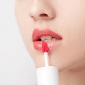 YADAH Be My Tint Nuantator pentru buze si obraji 02 Peach Coral - culoare intensa si hidratare de durata, 4.5g