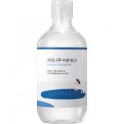ROUND LAB Birch Juice Moisturizing Toner - toner de fata formulat cu seva de mesteacan si acid hialuronic, care contribuie la hidratarea pielii si la mentinerea echilibrului hidro-lipidic - 300 ml