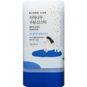 ROUND LAB Birch Juice Sun Stick SPF 50+, , 19 gr - stick pentru fata formulat cu seva de mesteacan si acid hialuronic, care contribuie la mentinerea hidratarii si la protejarea pielii impotriva efectelor negative ale radiatiilor UV