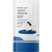 ROUND LAB Birch Juice Sun Stick SPF 50+, , 19 gr - stick pentru fata formulat cu seva de mesteacan si acid hialuronic, care contribuie la mentinerea hidratarii si la protejarea pielii impotriva efectelor negative ale radiatiilor UV