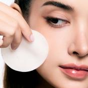 HOUSE OF HUR Brightening Skin Prep Essence Pad - toner de fata formulat cu extract de orez si niacinamida, care contribuie la exfolierea delicata, hidratarea pielii si la mentinerea aspectului uniform - 70 buc