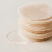 HOUSE OF HUR Brightening Skin Prep Essence Pad - toner de fata formulat cu extract de orez si niacinamida, care contribuie la exfolierea delicata, hidratarea pielii si la mentinerea aspectului uniform - 70 buc